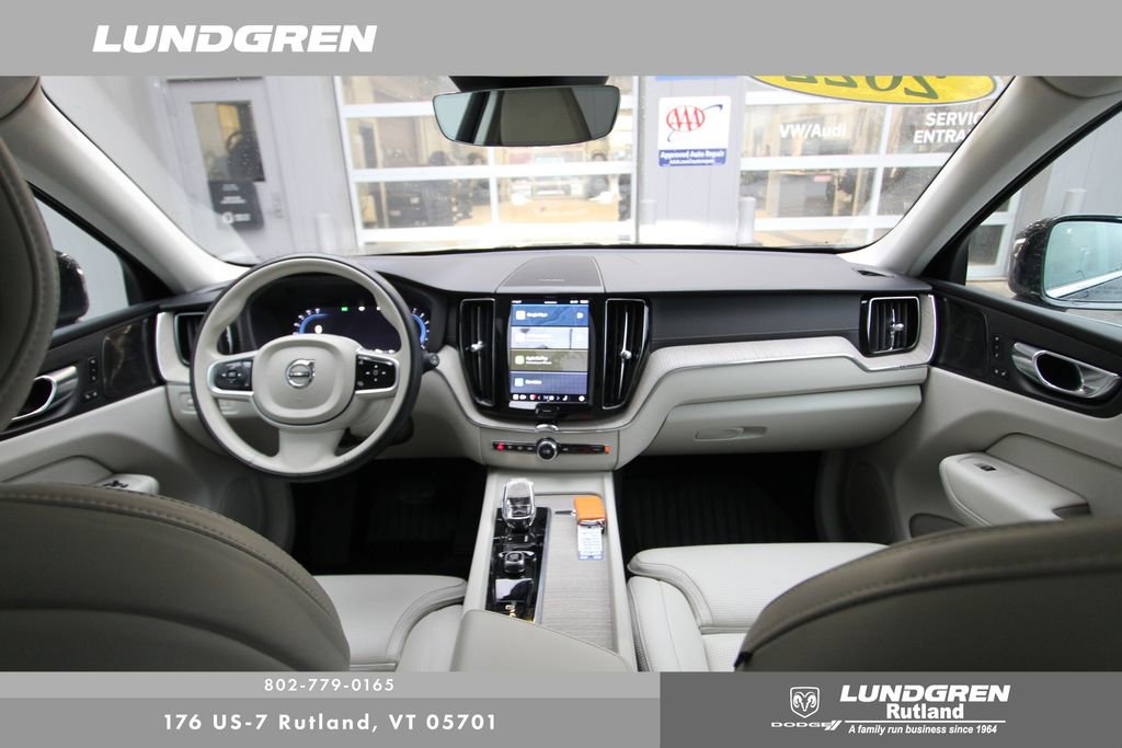 Used 2022 Volvo XC60 B6 Inscription w/ Advanced Package image 6