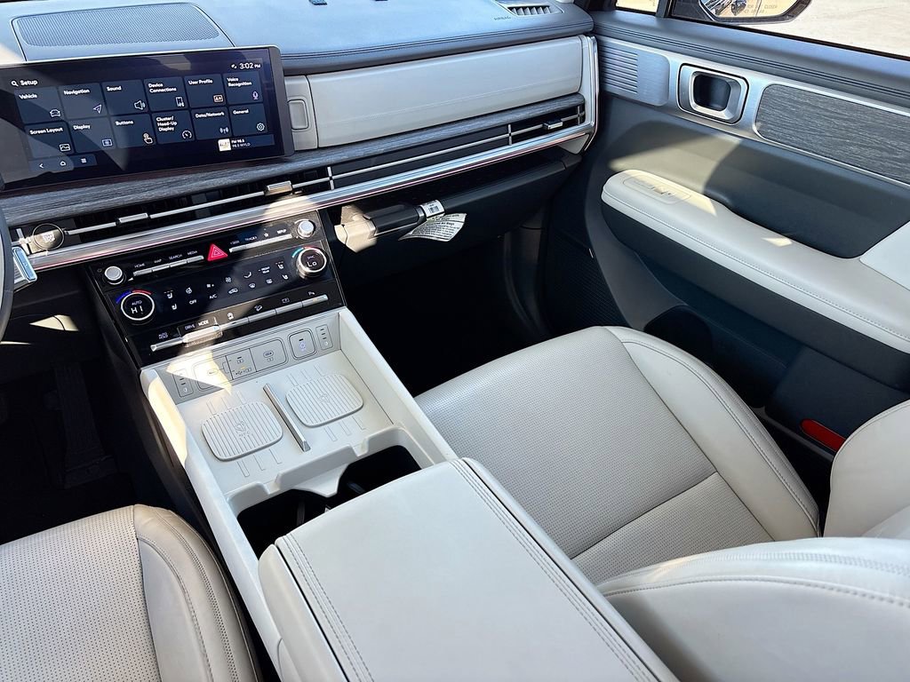 Used 2024 Hyundai Santa Fe Calligraphy image 25