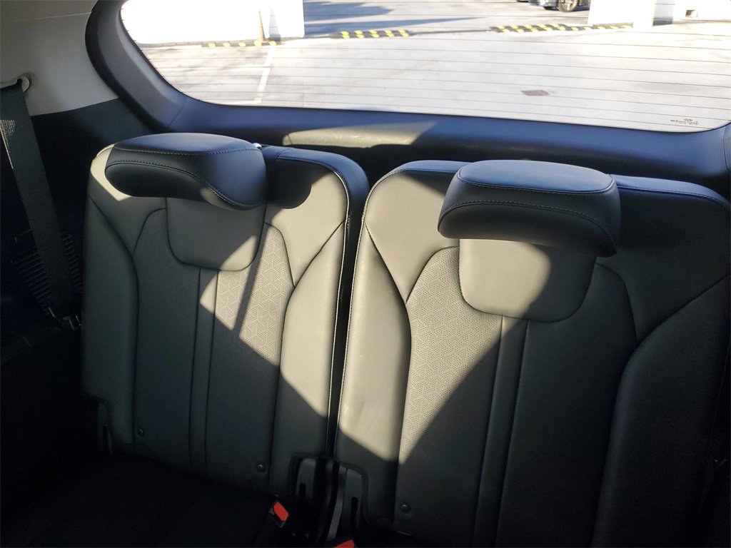 Used 2021 Kia Sorento S image 13