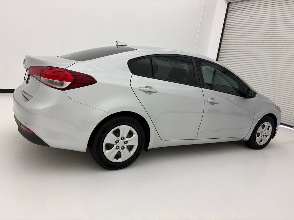 Used 2018 Kia Forte LX w/ LX Popular Package FWD image 17