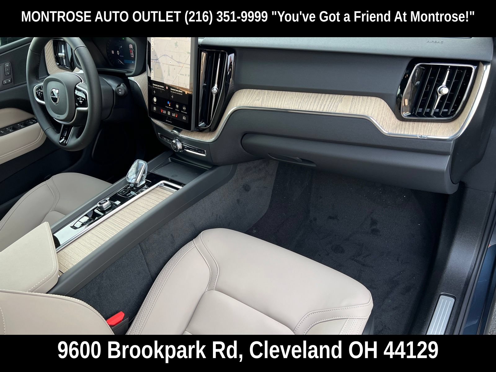 New 2026 Volvo XC60 B5 Plus w/ Protection Package Premier AWD/4WD image 18
