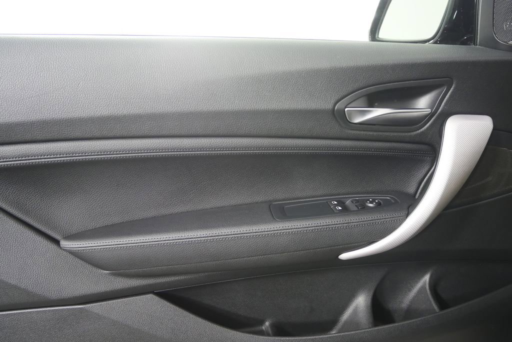 Used 2015 BMW M235i Coupe image 8