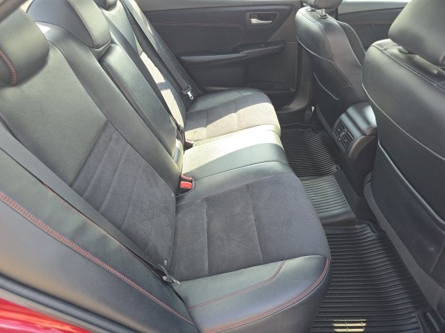 Used 2017 Toyota Camry XSE image 13