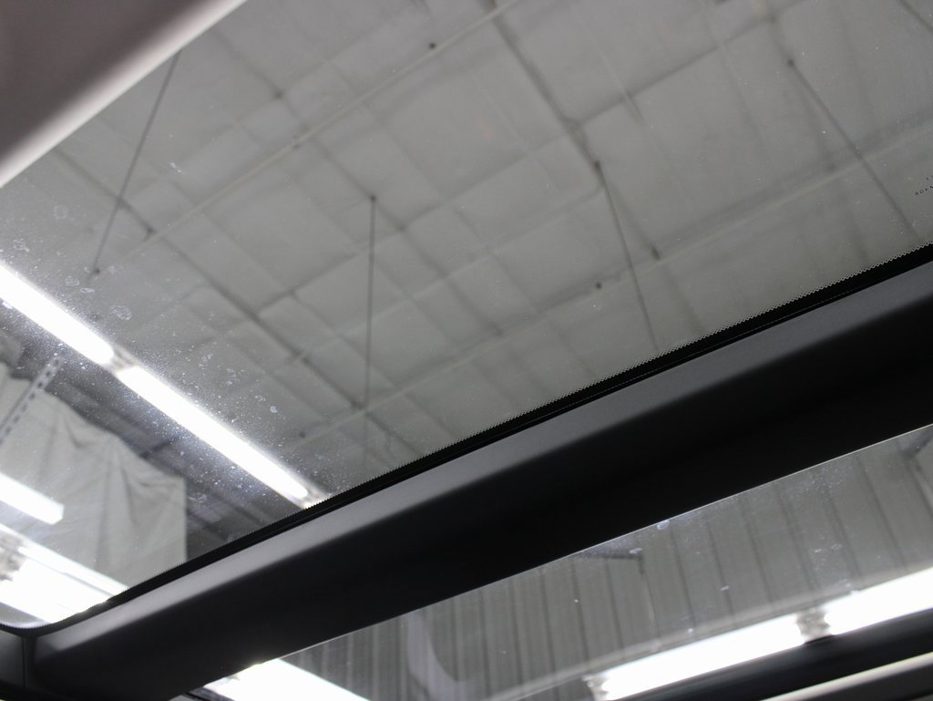 Used 2025 MAZDA CX-70 Plug-In Hybrid w/ Premium Pkg image 19