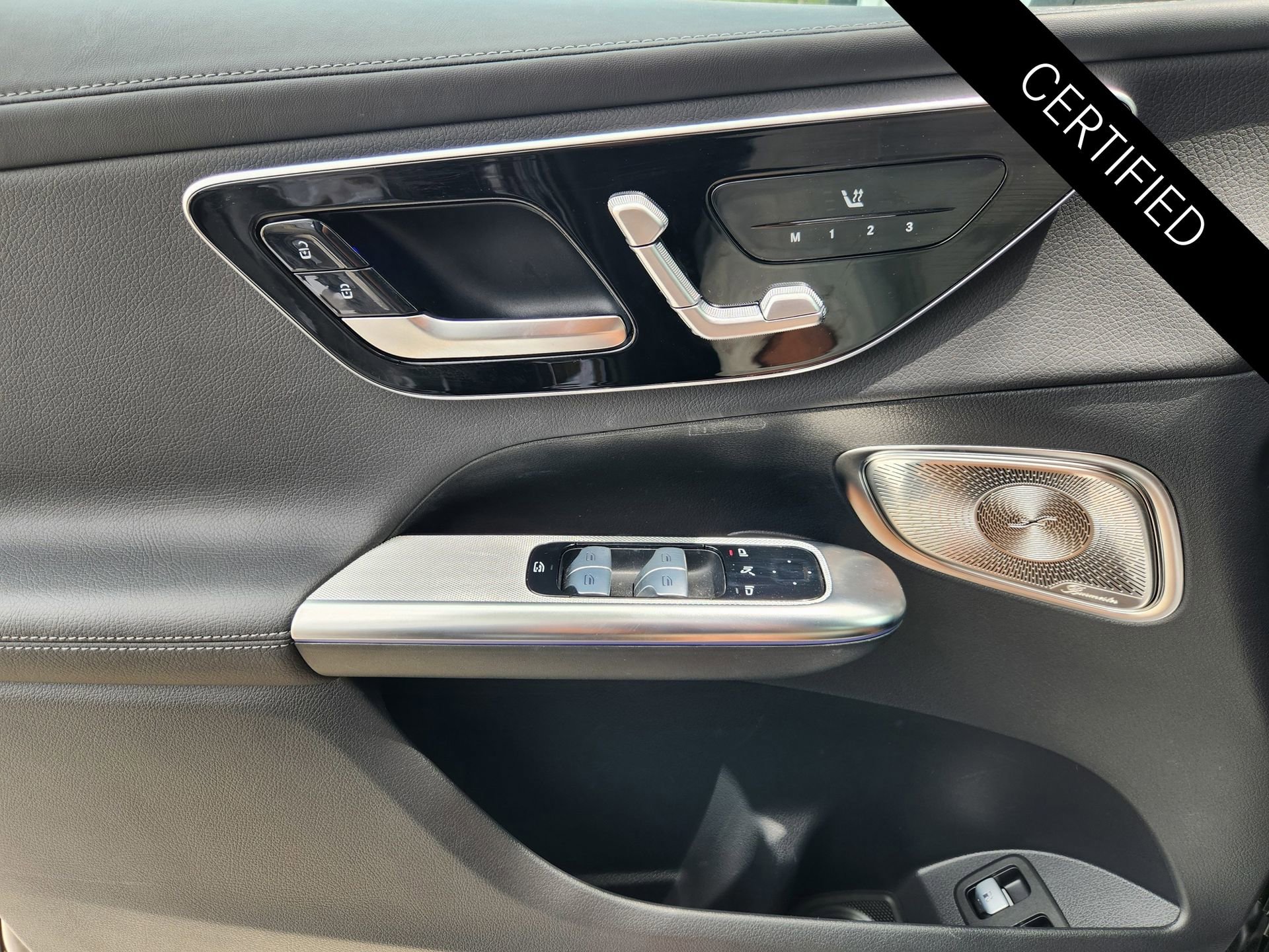 Certified 2025 Mercedes-Benz GLC 350e 4MATIC image 24