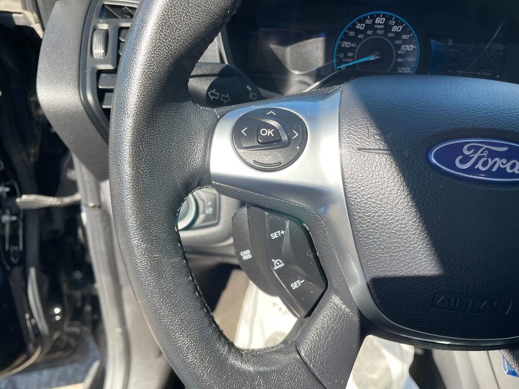 Used 2017 Ford C-MAX SE image 16