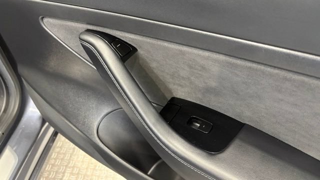 Used 2020 Tesla Model 3 Standard Range Plus RWD image 22