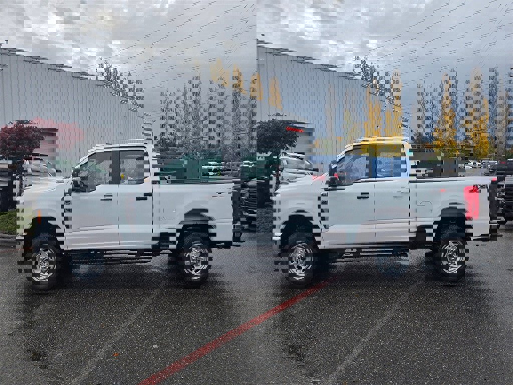 New 2026 Ford F250 XL w/ XL Chrome Package image 8