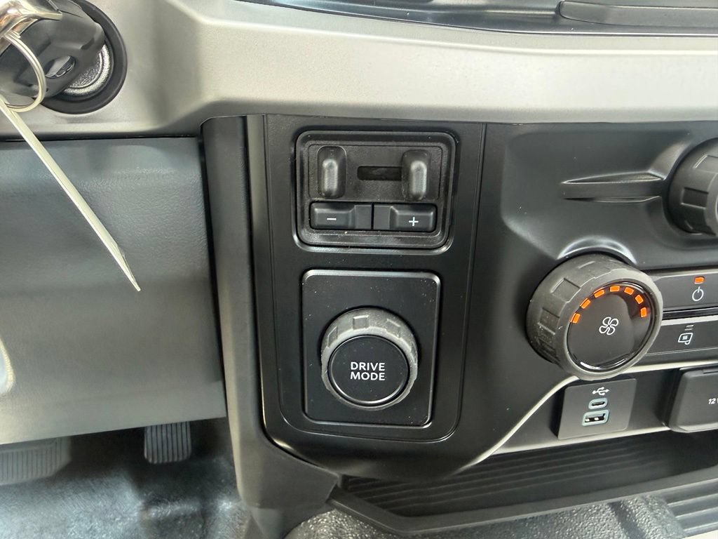 New 2026 Ford F550 2WD Regular Cab Super Duty image 27