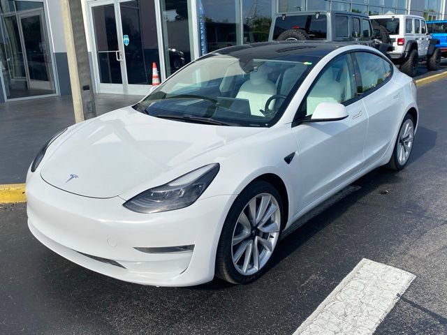 Used 2023 Tesla Model 3 Standard Range RWD image 4