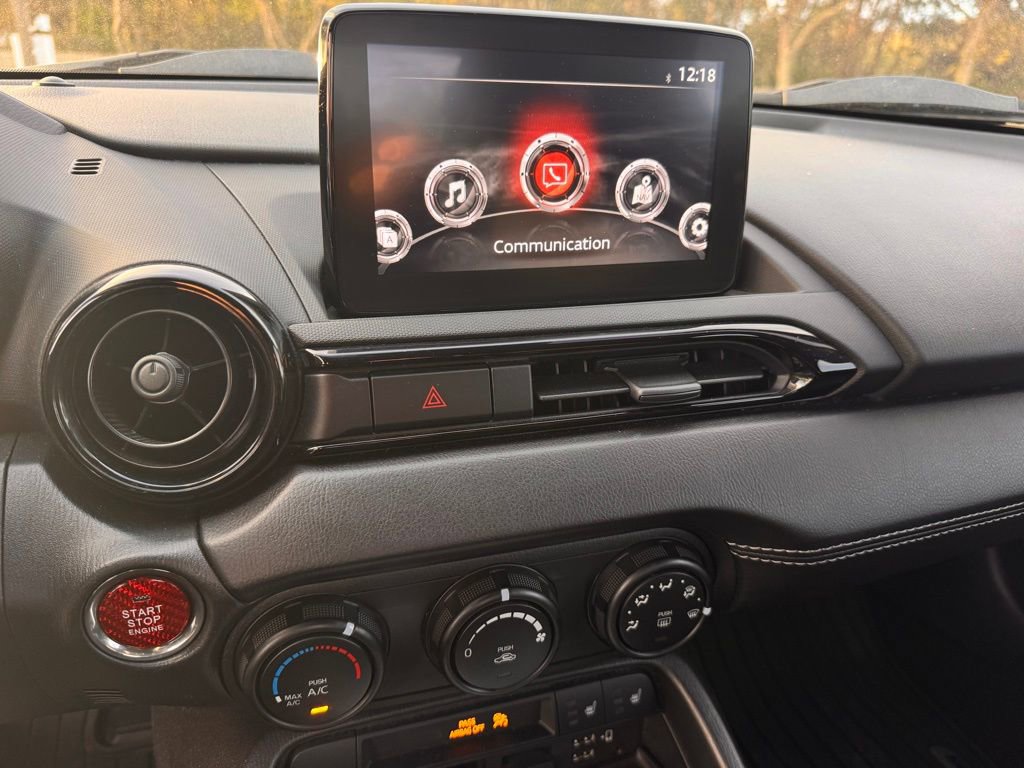 Used 2021 MAZDA MX-5 Miata Club image 16