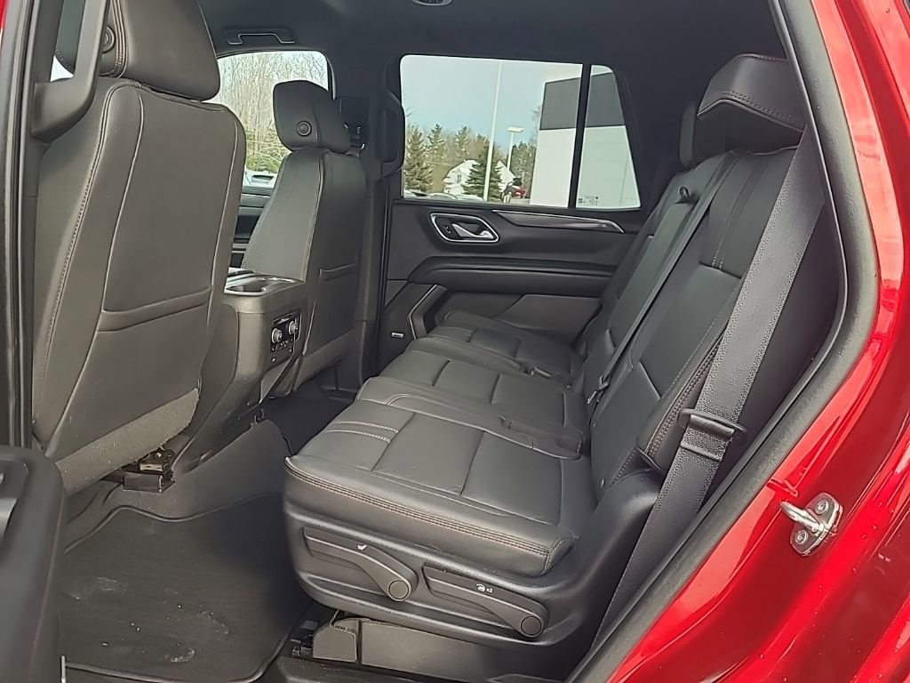 Used 2022 Chevrolet Tahoe RST w/ Luxury Package image 18