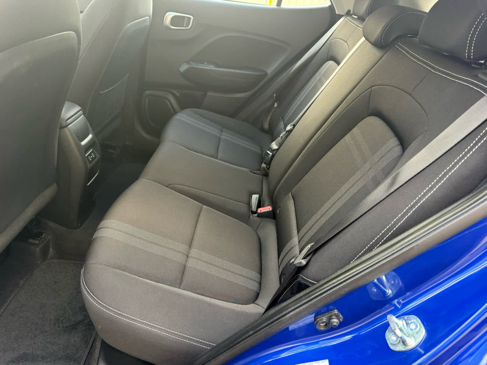 Used 2025 Hyundai Venue SEL FWD image 5