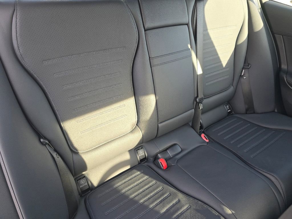 Certified 2025 Mercedes-Benz C 300 4MATIC Sedan image 21