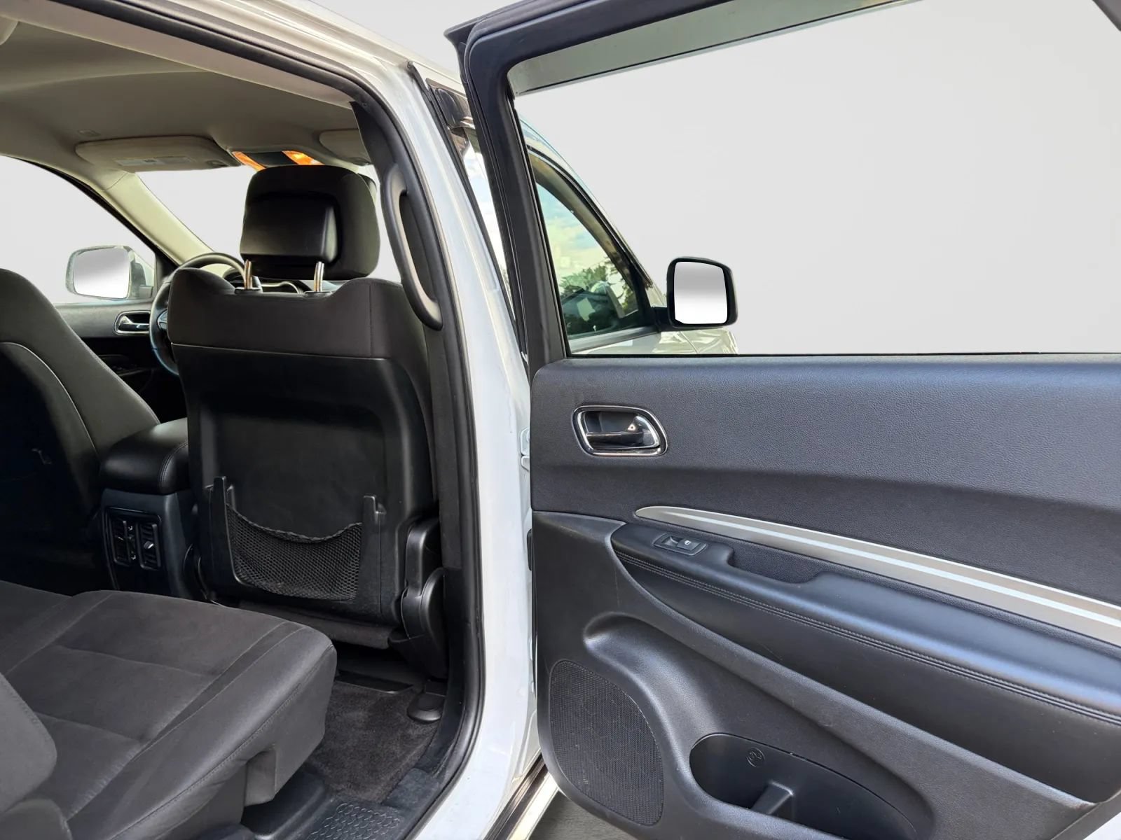 Used 2018 Dodge Durango SXT w/ Quick Order Package 2BB AWD/4WD image 18
