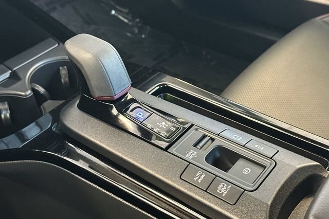 Used 2025 Toyota Prius Plug-In Hybrid FWD image 24