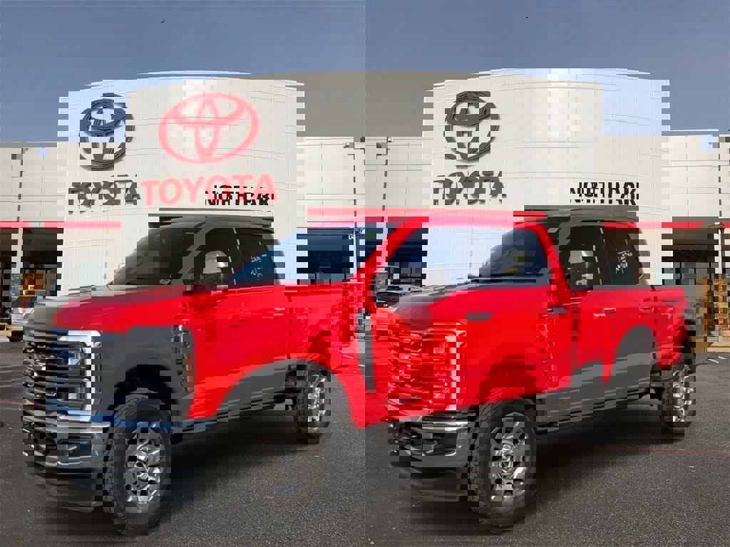 Used 2025 Ford F250 Lariat w/ Chrome Package