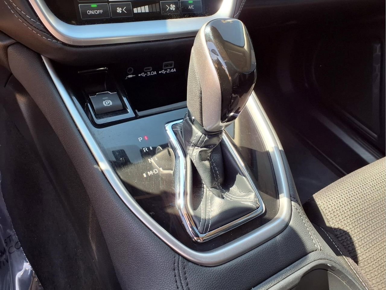 Used 2023 Subaru Outback Premium AWD/4WD image 21