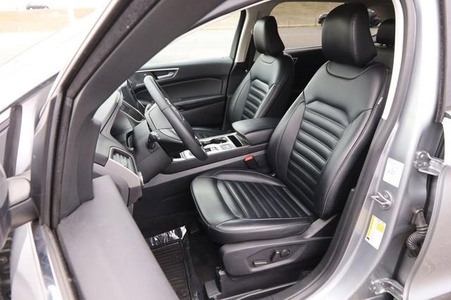 Certified 2024 Ford Edge SEL image 8