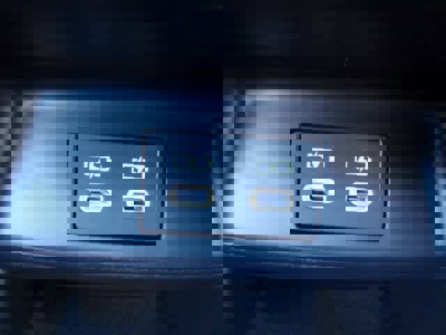 Certified 2025 Toyota Corolla LE image 10