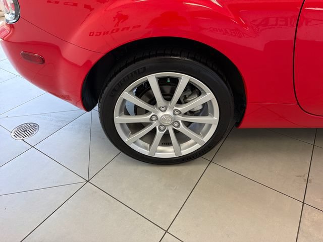 Used 2006 MAZDA MX-5 Miata Grand Touring RWD image 31