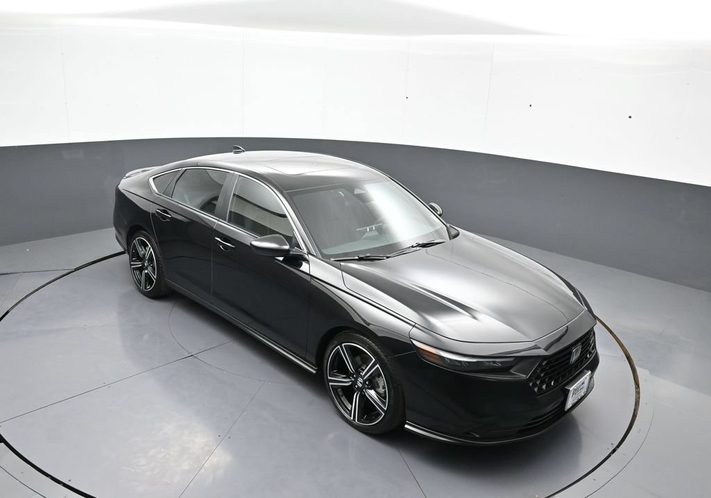 Used 2025 Honda Accord Sport image 35