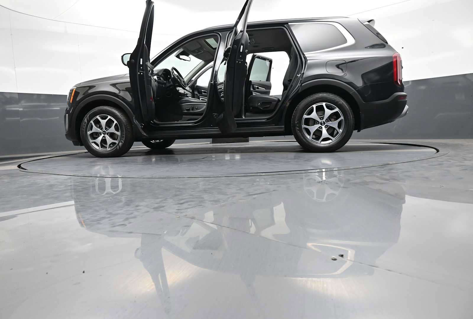 Used 2020 Kia Telluride EX AWD/4WD image 52