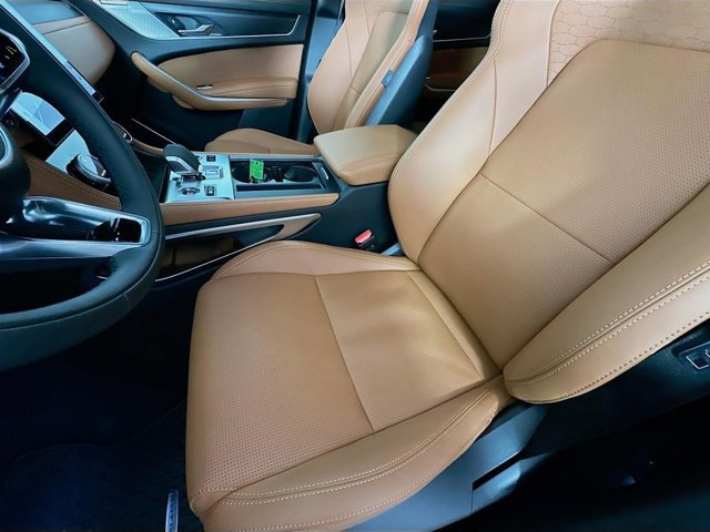 Used 2026 Jaguar F-PACE R-Dynamic S image 11