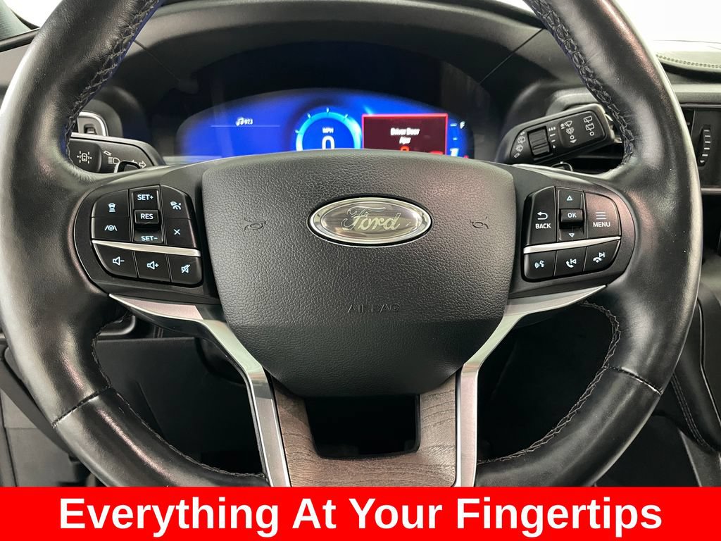 Used 2020 Ford Explorer Platinum w/ Premium Technology Package AWD/4WD image 7
