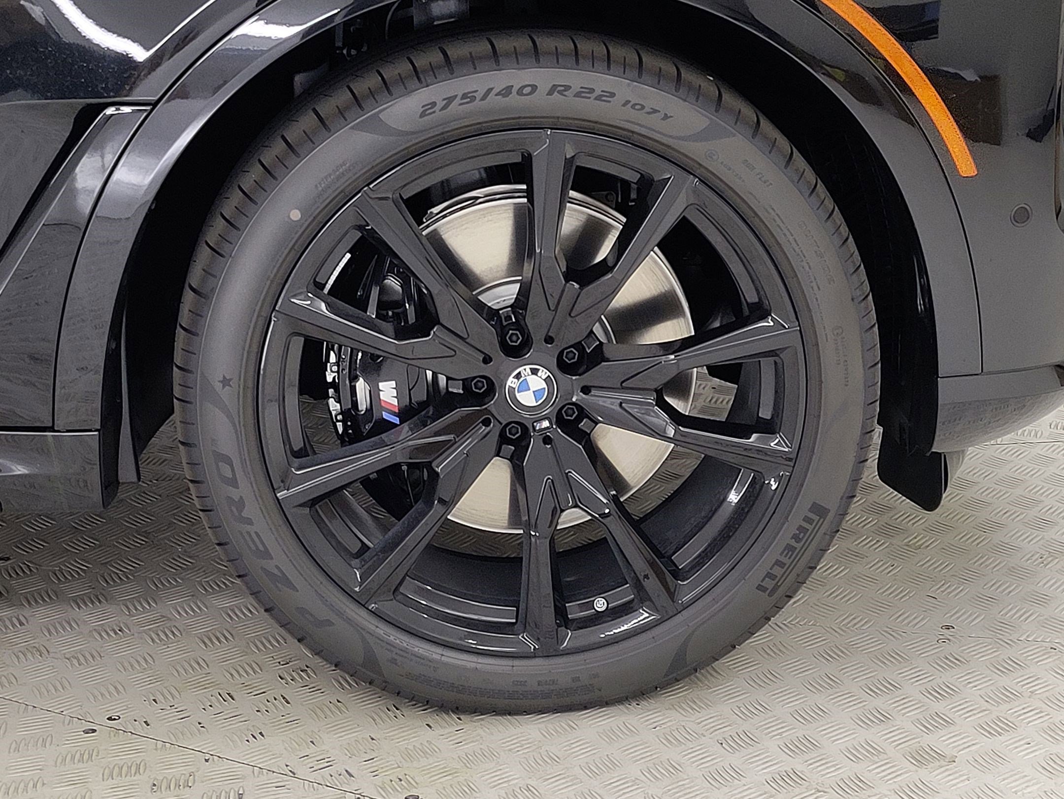 New 2026 BMW X7 M60i image 4