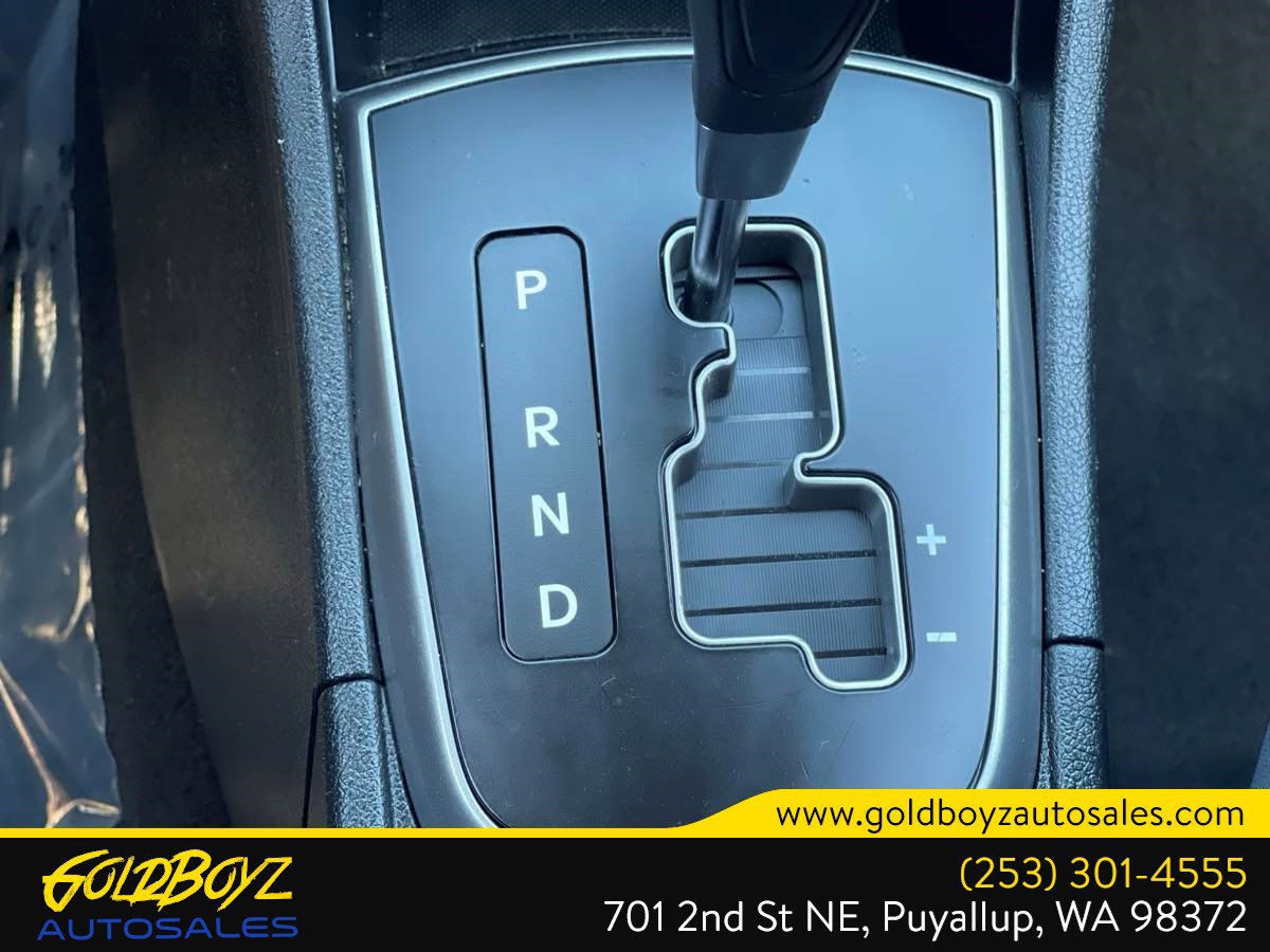 Used 2017 Hyundai Accent SE FWD image 31