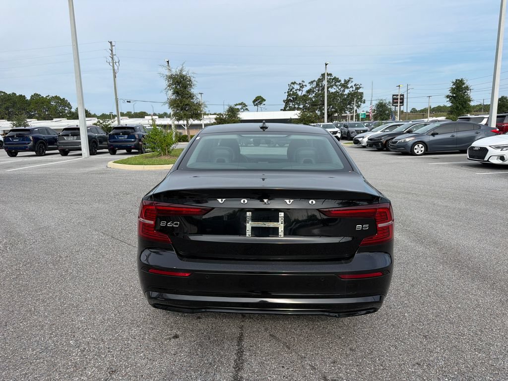 Used 2024 Volvo S60 B5 Core FWD image 6