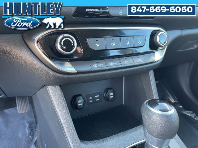 Used 2020 Hyundai Elantra GT image 21