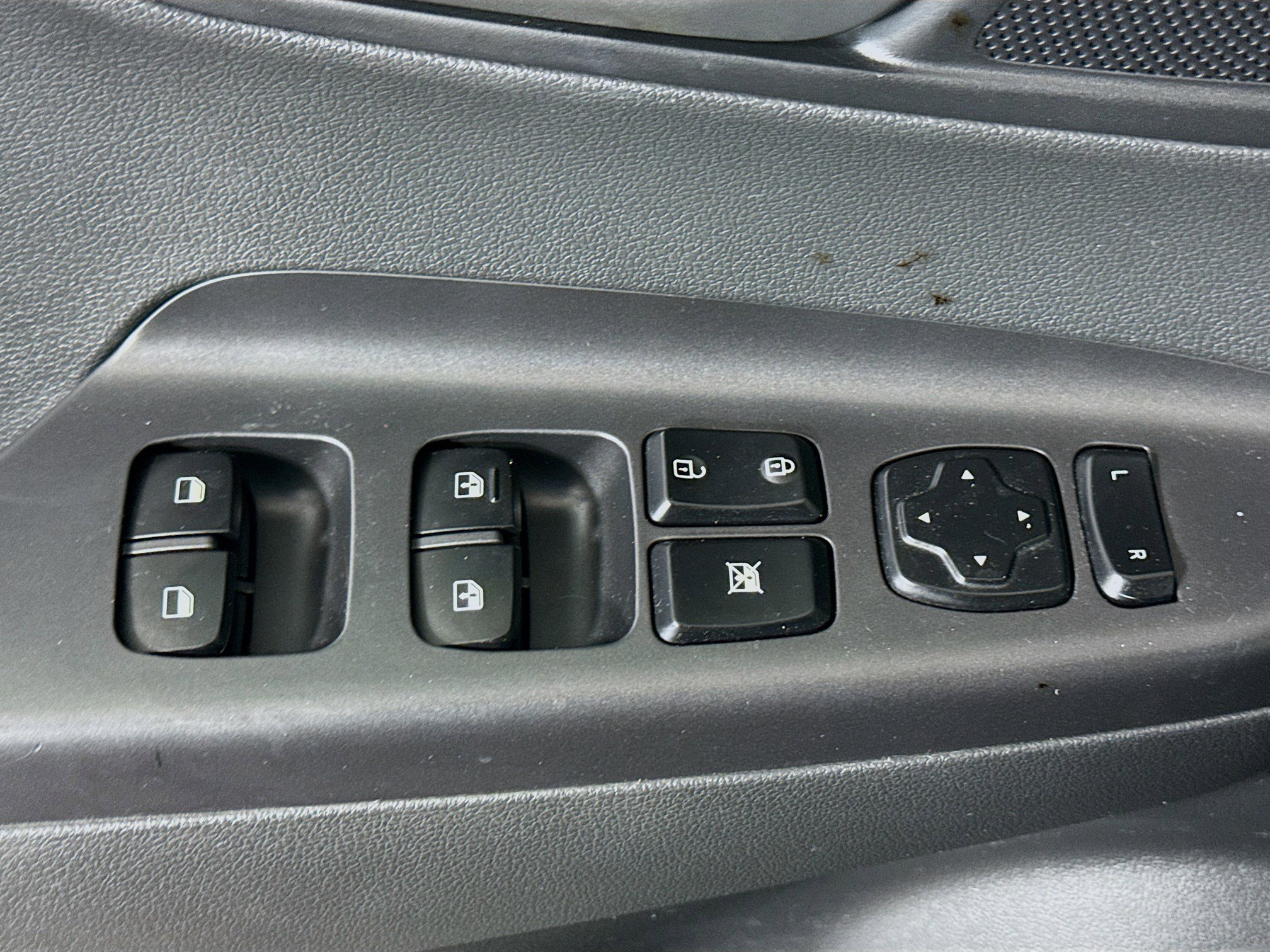 Used 2018 Hyundai Kona SEL image 24