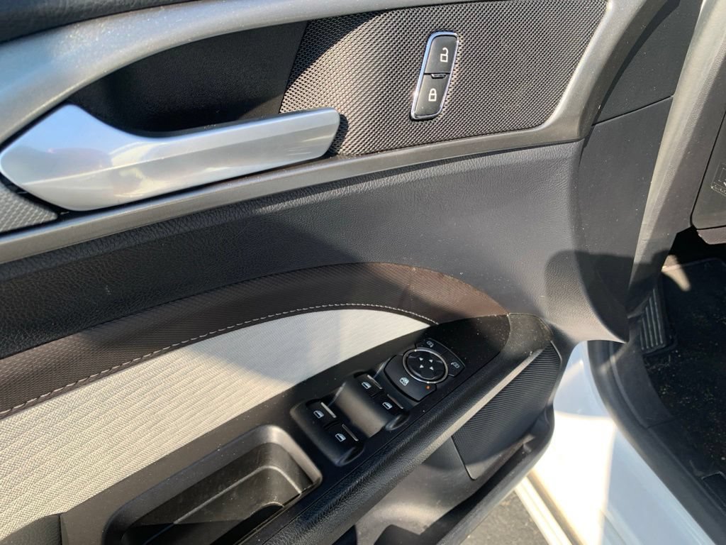 Used 2020 Ford Fusion SE w/ Equipment Group 151A FWD image 32