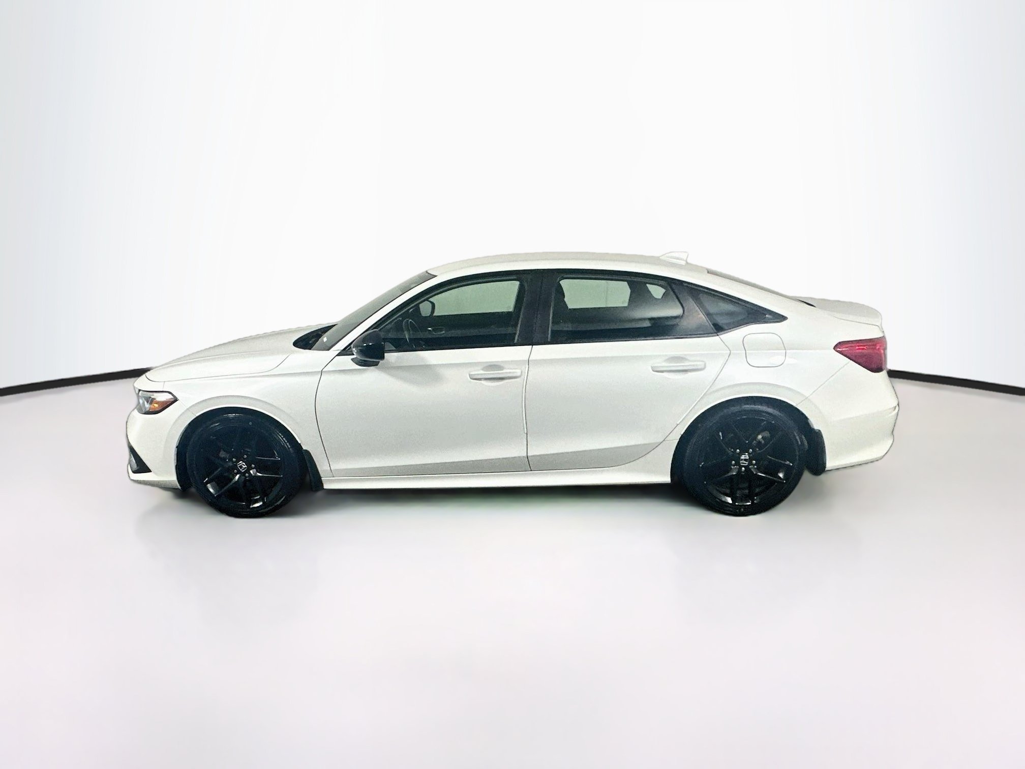 Used 2023 Honda Civic Sport image 4