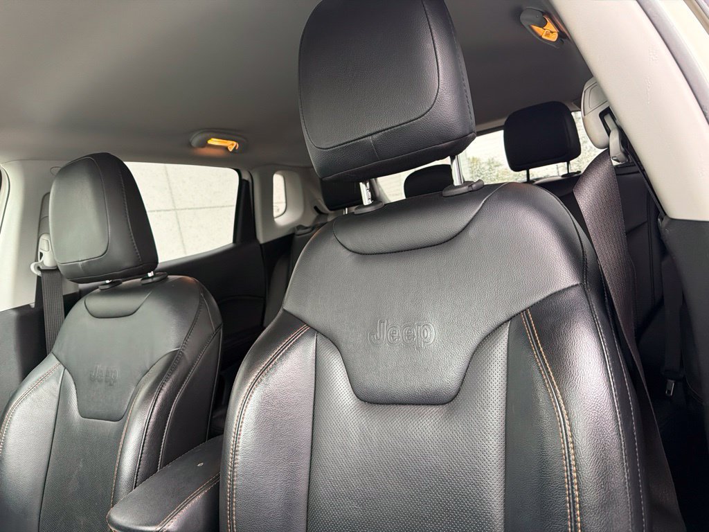 Used 2019 Jeep Compass Limited AWD/4WD image 5