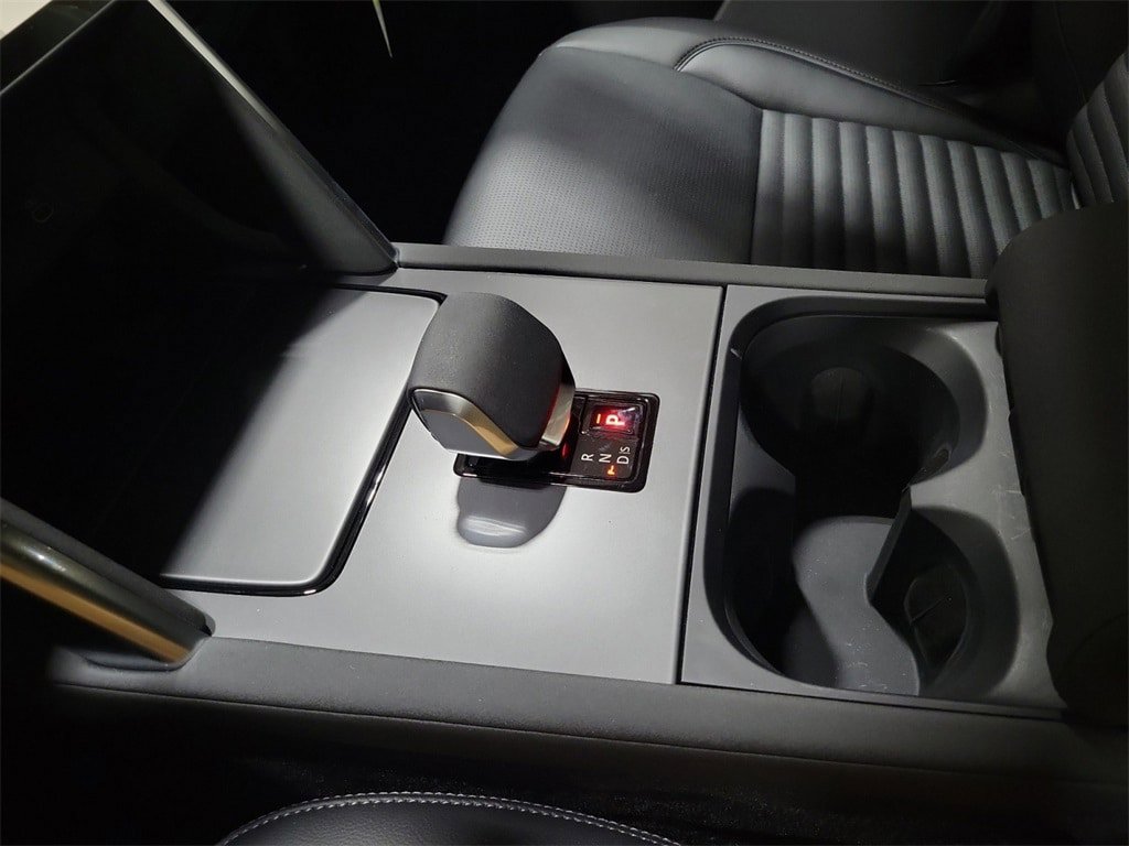 New 2025 Land Rover Discovery Sport Dynamic SE image 20