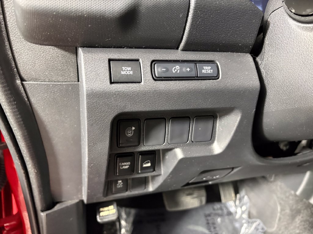 Used 2022 Nissan Frontier S w/ Technology Package AWD/4WD image 13