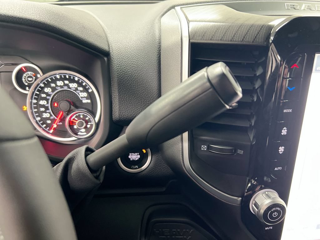 New 2026 RAM 2500 Big Horn AWD/4WD image 18