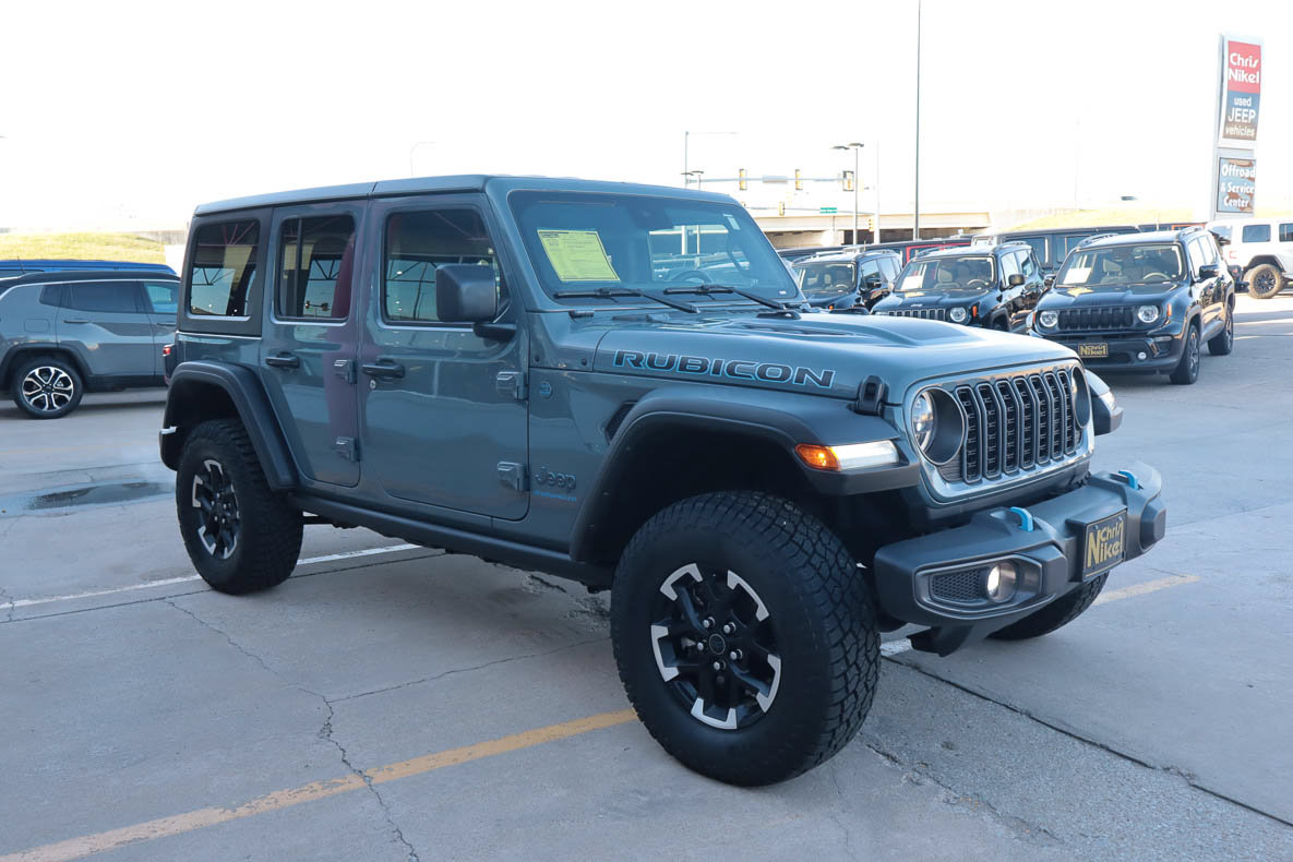 Used 2024 Jeep Wrangler Unlimited Rubicon 4xe AWD/4WD image 4
