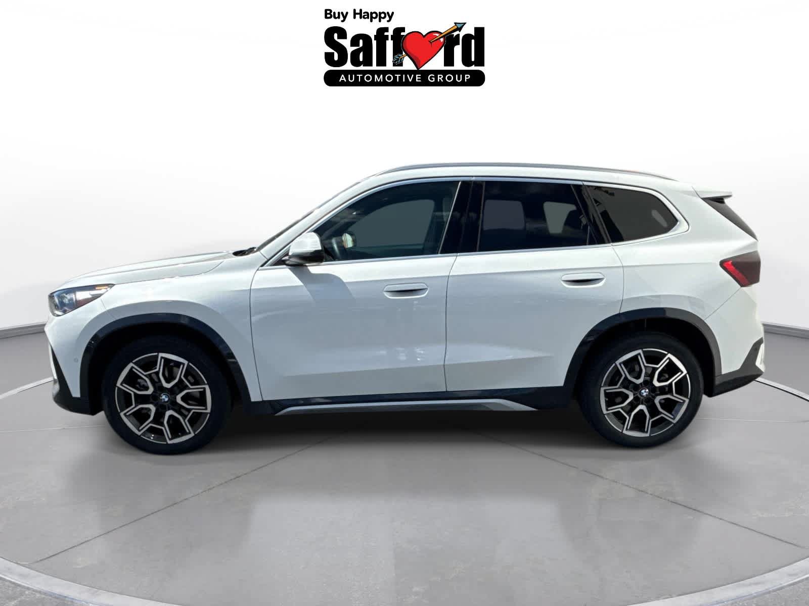 Used 2026 BMW X1 xDrive28i w/ Technology Package AWD/4WD image 3