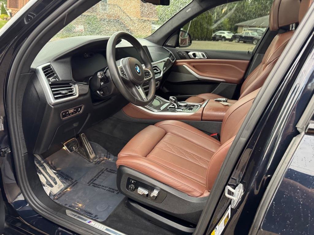 Used 2021 BMW X5 M50i w/ Dynamic Handling Package AWD/4WD image 14