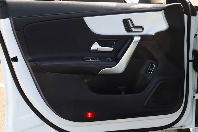 Used 2025 Mercedes-Benz CLA 250 4MATIC image 15