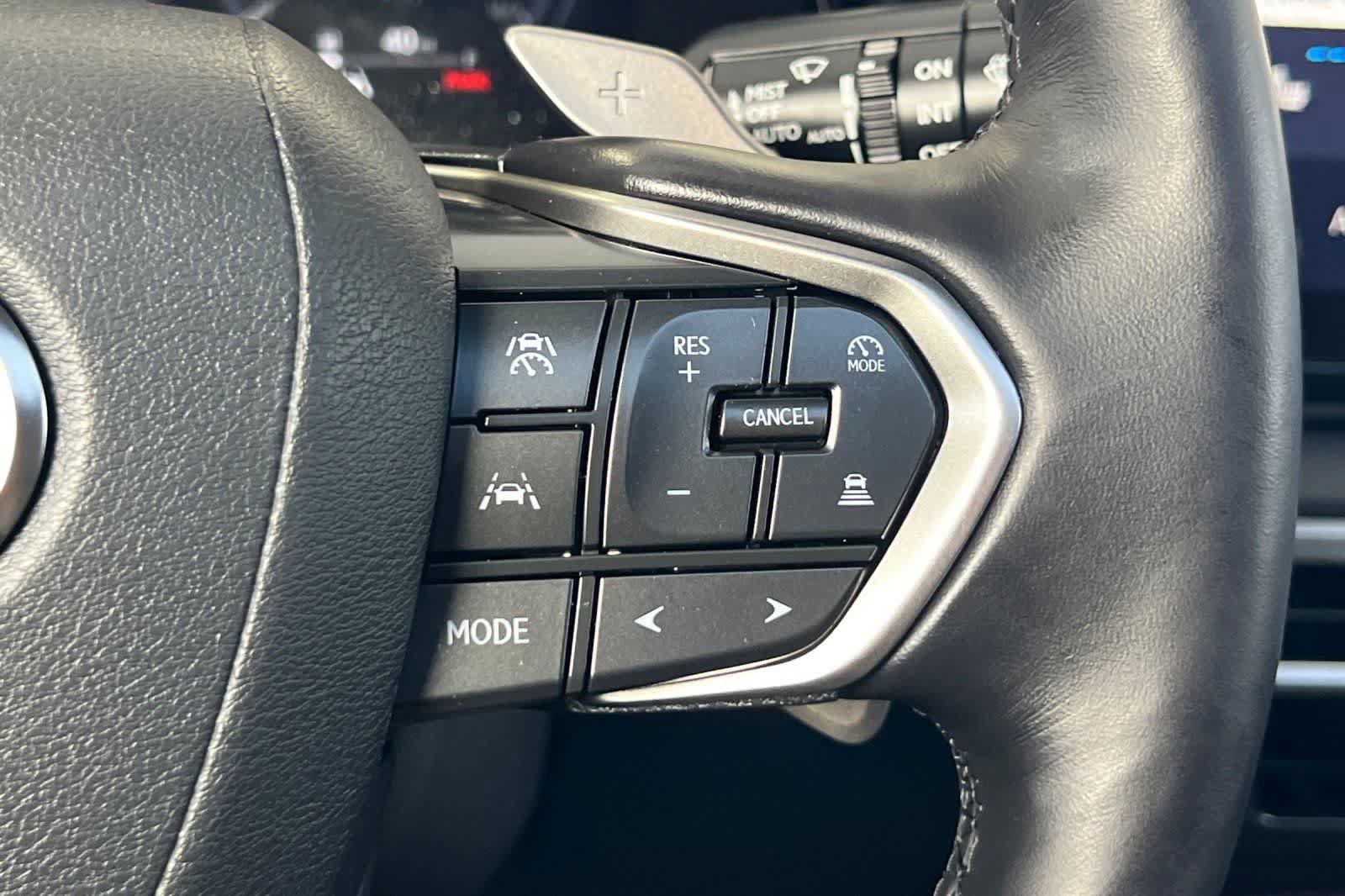 Used 2025 Lexus RX 350 Premium Plus w/ Accessory Package FWD image 30