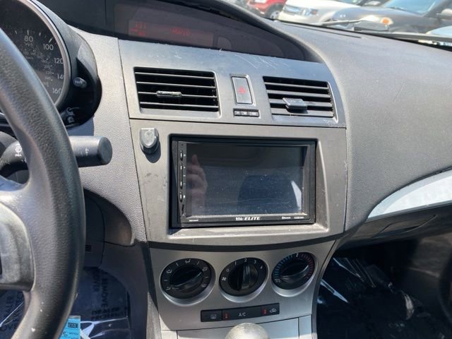 Used 2011 MAZDA MAZDA3 i Touring FWD image 14