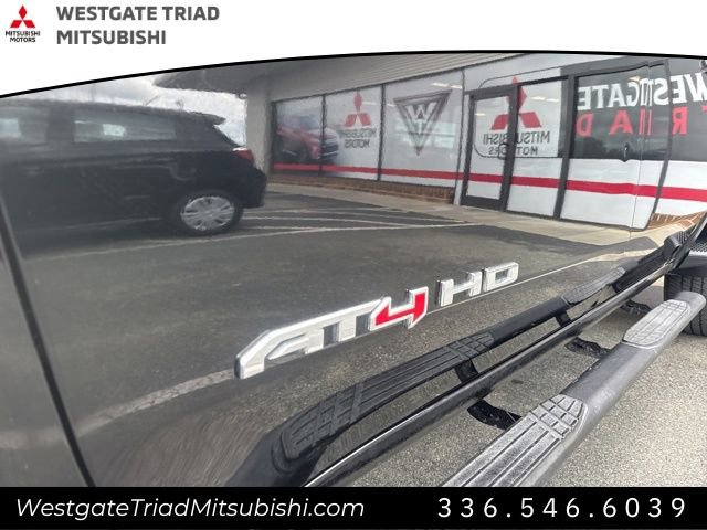 Used 2021 GMC Sierra 2500 AT4 image 6