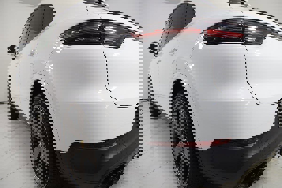 Used 2023 Porsche Cayenne image 39