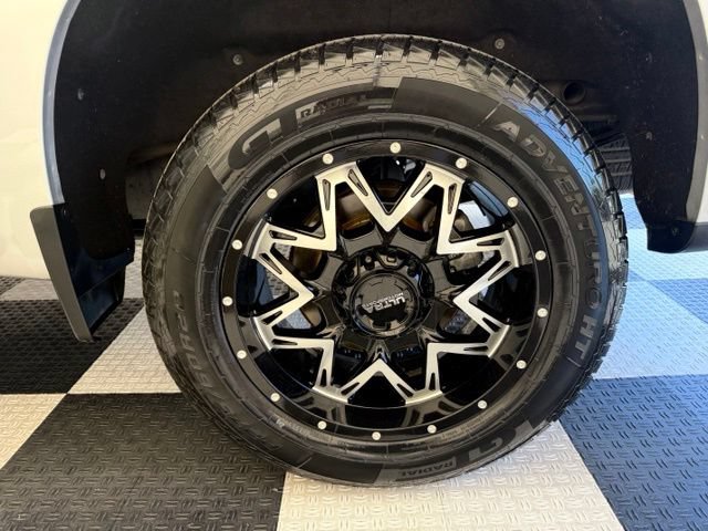Used 2019 Chevrolet Silverado 1500 LT w/ Texas Edition RWD image 10