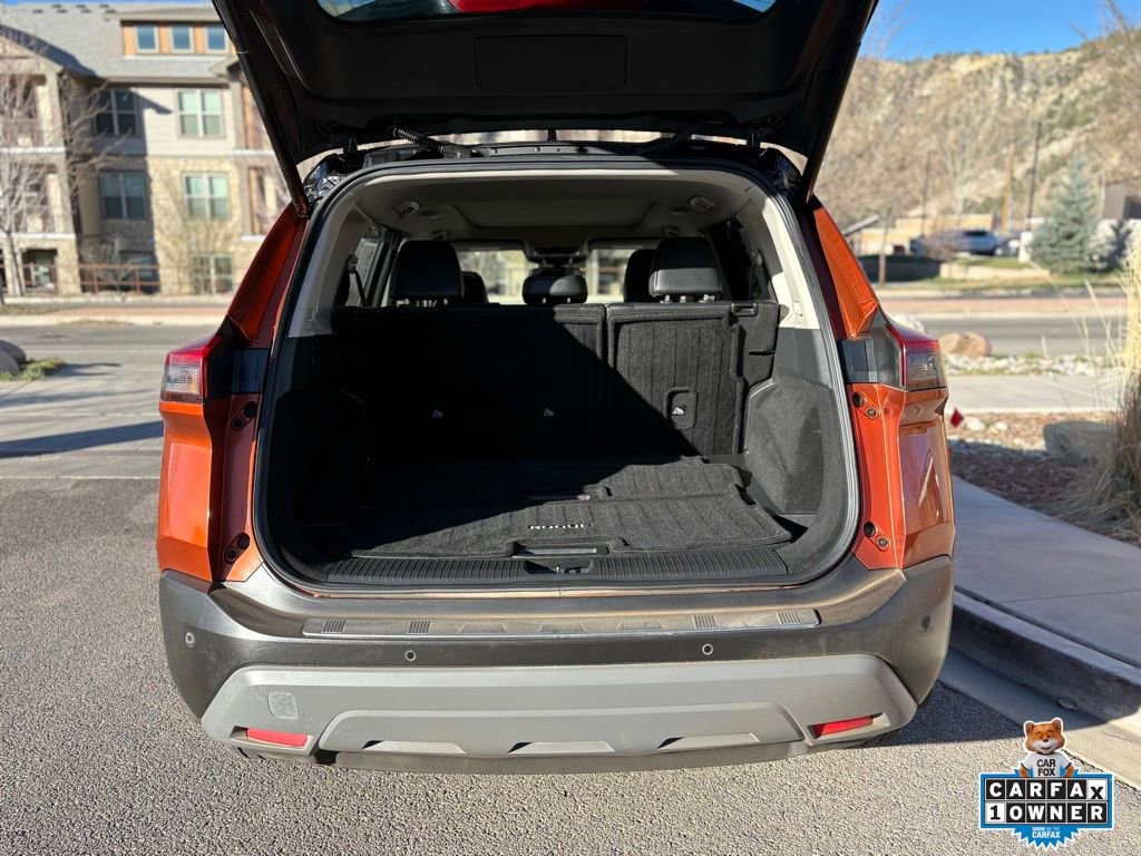 Used 2021 Nissan Rogue SL w/ Premium Package image 8